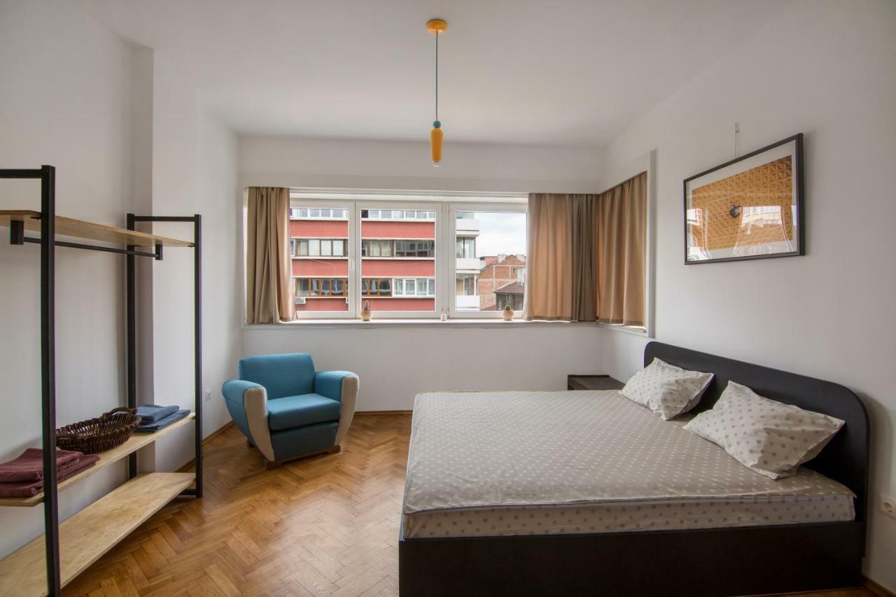Design Apartment In Sofia Top City Center Εξωτερικό φωτογραφία