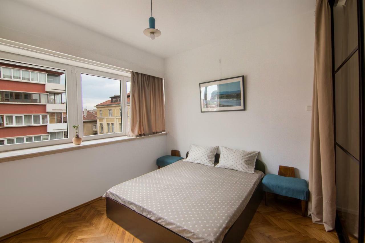 Design Apartment In Sofia Top City Center Εξωτερικό φωτογραφία