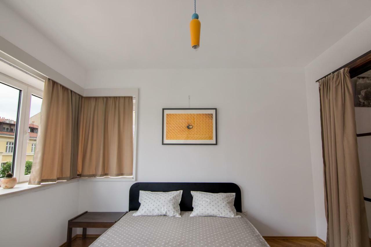 Design Apartment In Sofia Top City Center Εξωτερικό φωτογραφία